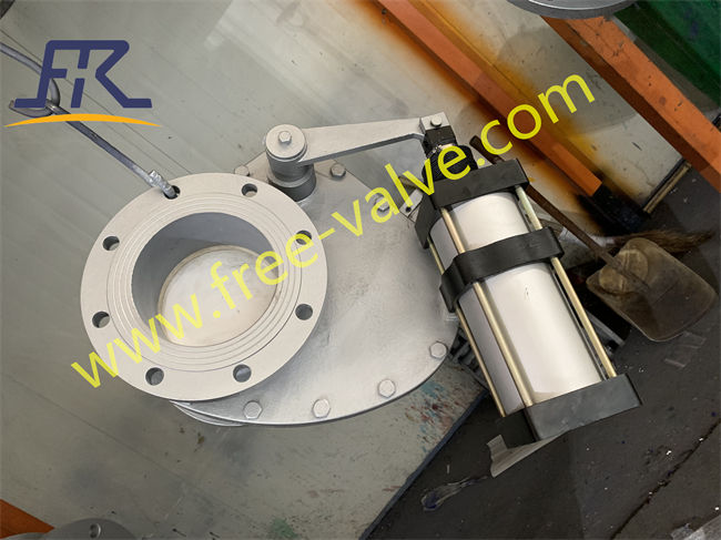 Ceramic rotary disc gate valve