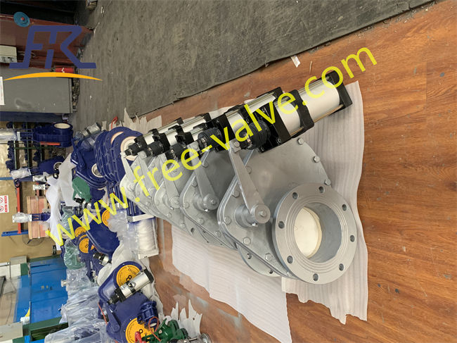 Ceramic rotary disc gate valve